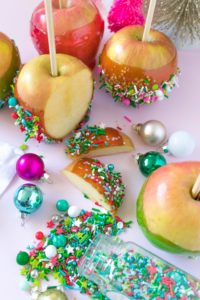 Christmas Candy Apples | Club Crafted