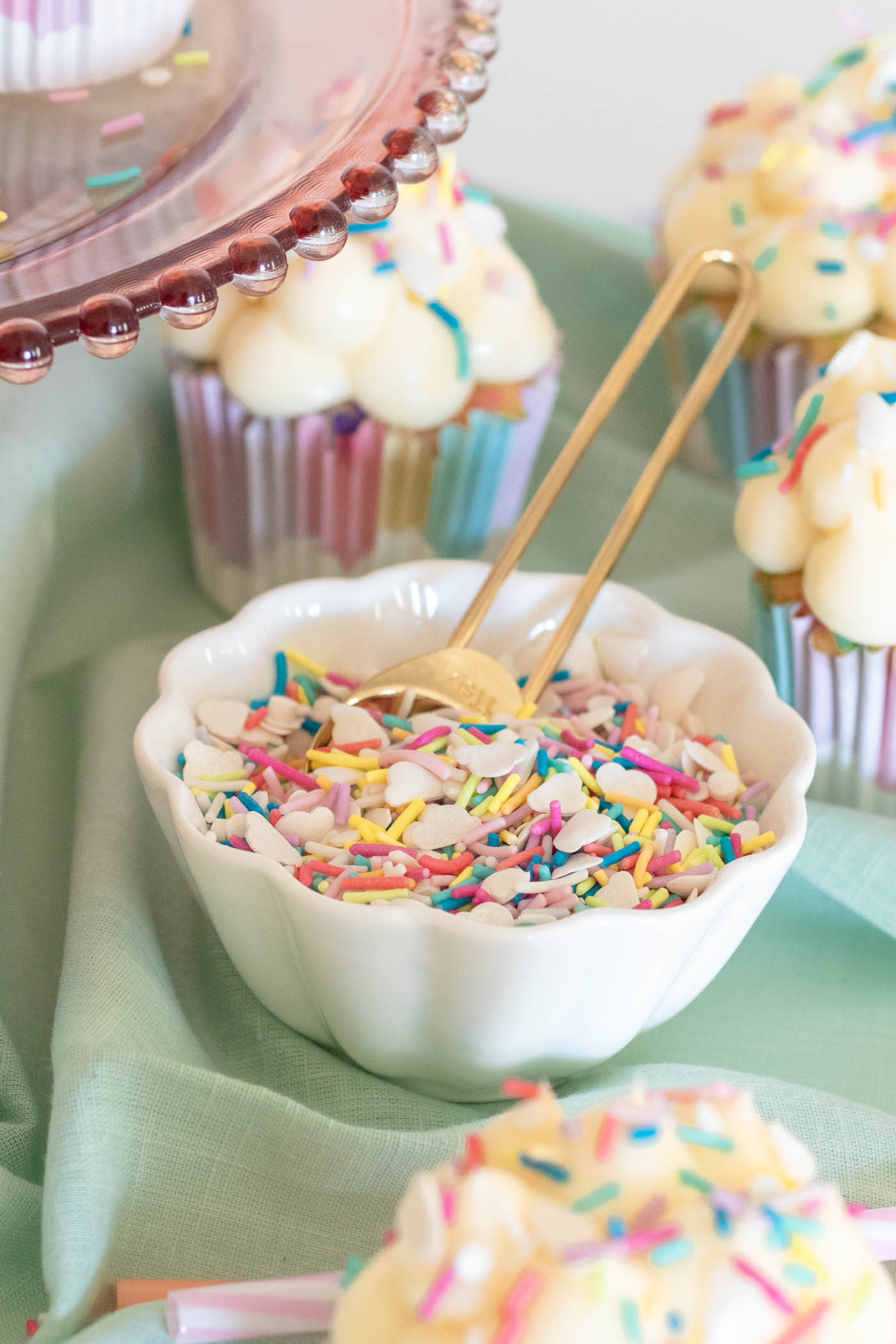 Magical Funfetti Cloud Cupcakes (Surprise-Inside Cupcakes) | Club Crafted