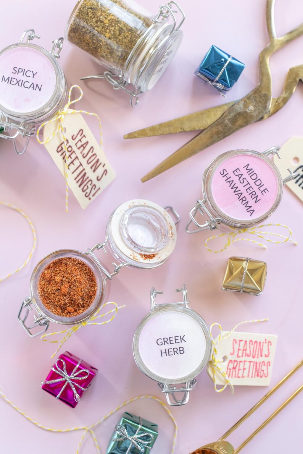 Homemade Spice Mix Gifts with Darice | Club Crafted